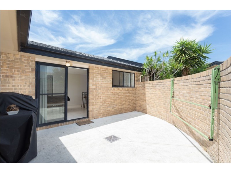 1/11 Yellowfin Ave, Old Bar NSW 2430