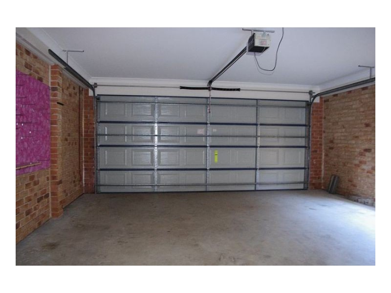 11 Albatross Way, Old Bar NSW 2430