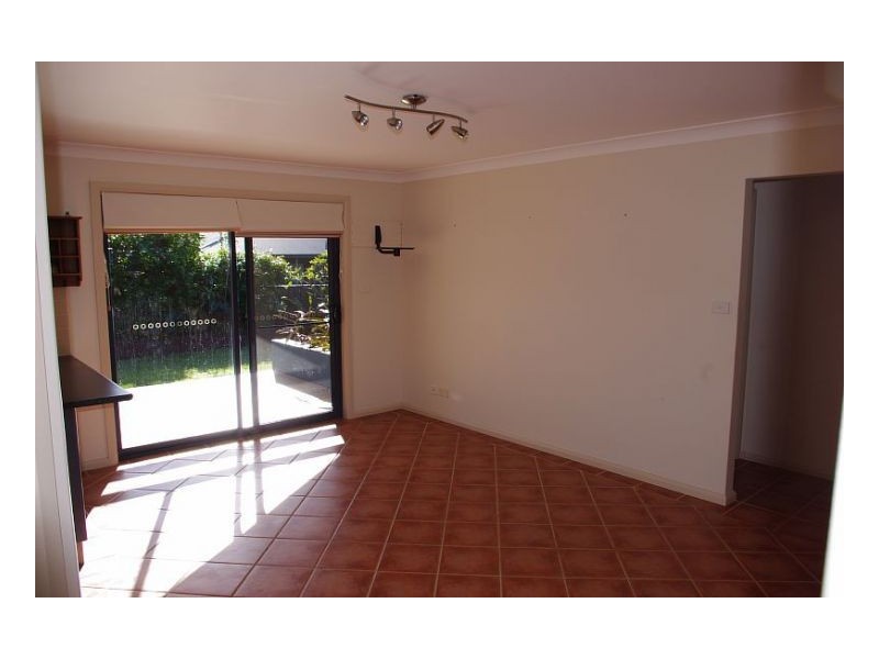 11 Albatross Way, Old Bar NSW 2430