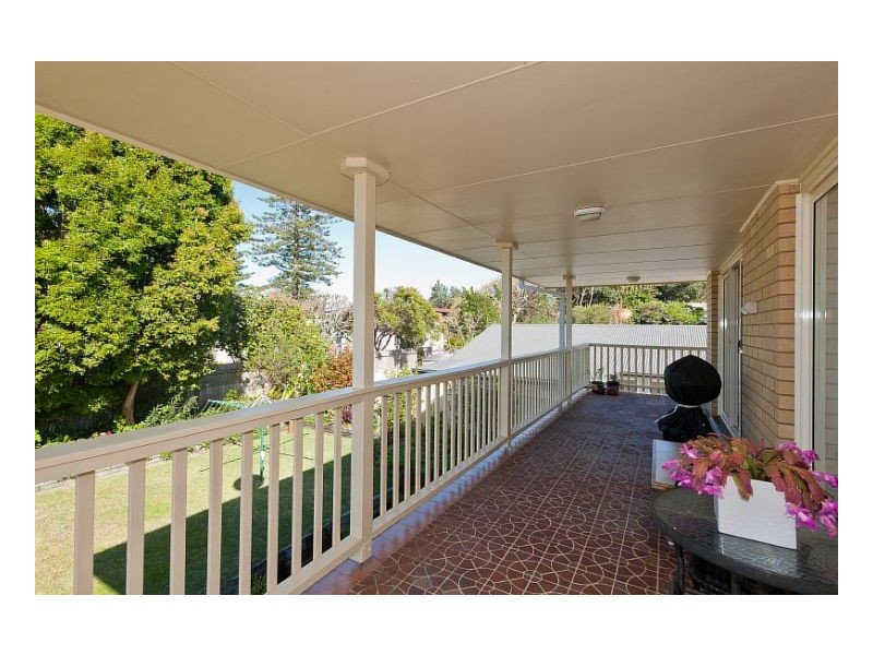 24 George St, Old Bar NSW 2430