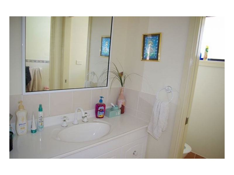 3 Snoewood Street, Old Bar NSW 2430