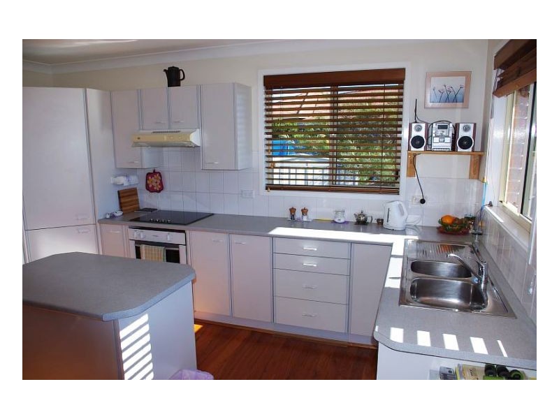 131 Waterman Street, Old Bar NSW 2430