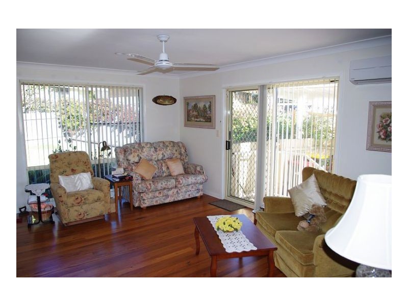 131 Waterman Street, Old Bar NSW 2430