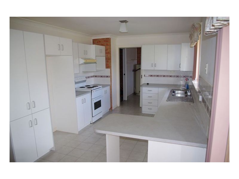 2/2 Silky Ash Close, Old Bar NSW 2430