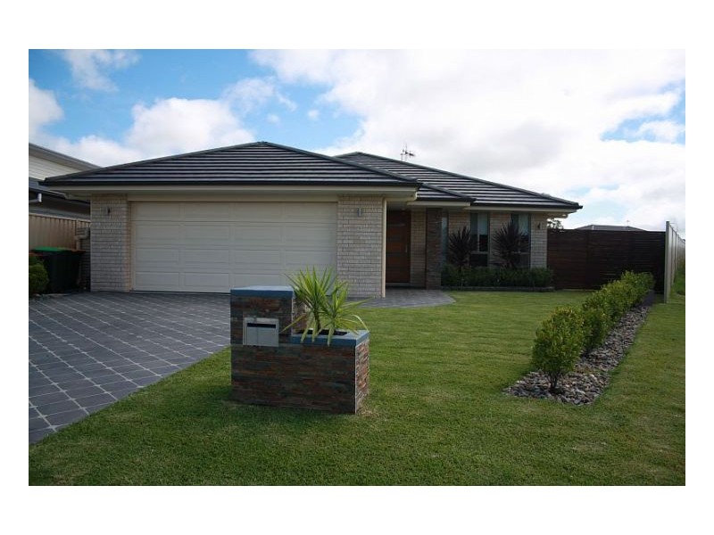 8 Marlin Court, Old Bar NSW 2430