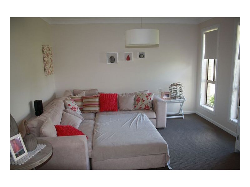 8 Marlin Court, Old Bar NSW 2430