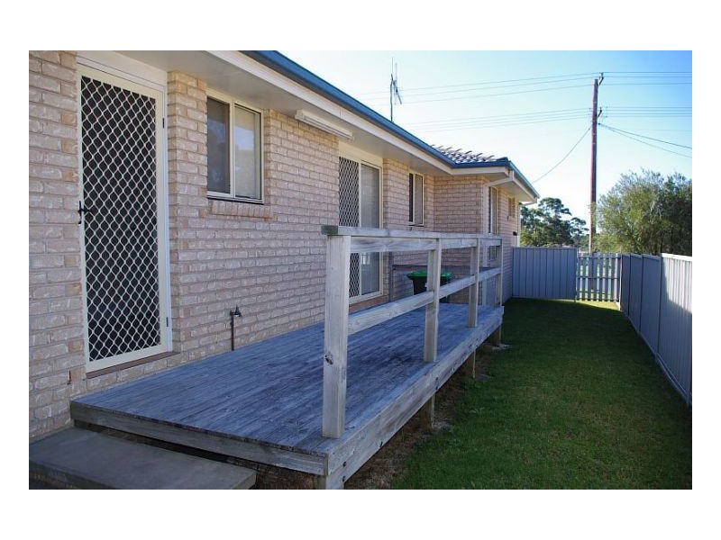 1/70 Old Bar Rd, Old Bar NSW 2430