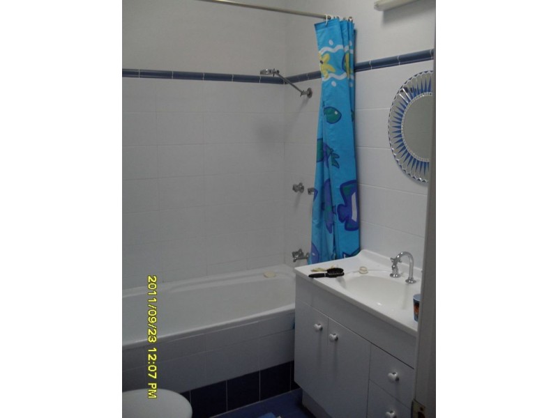 36 Hall St, Old Bar NSW 2430