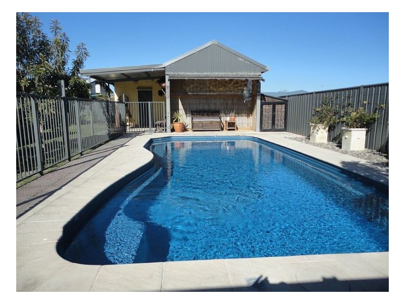 2 Bluehaven Drive, Old Bar NSW 2430