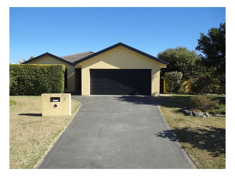 2 Bluehaven Drive, Old Bar NSW 2430