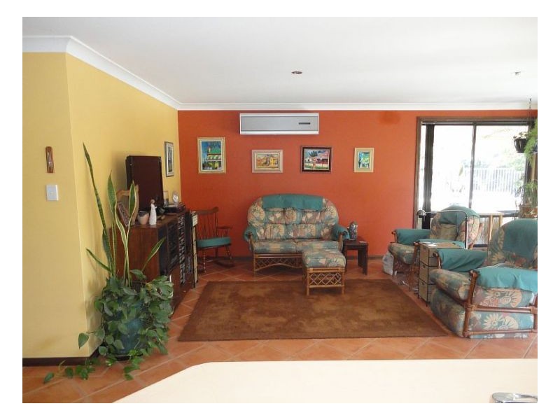 2 Bluehaven Drive, Old Bar NSW 2430