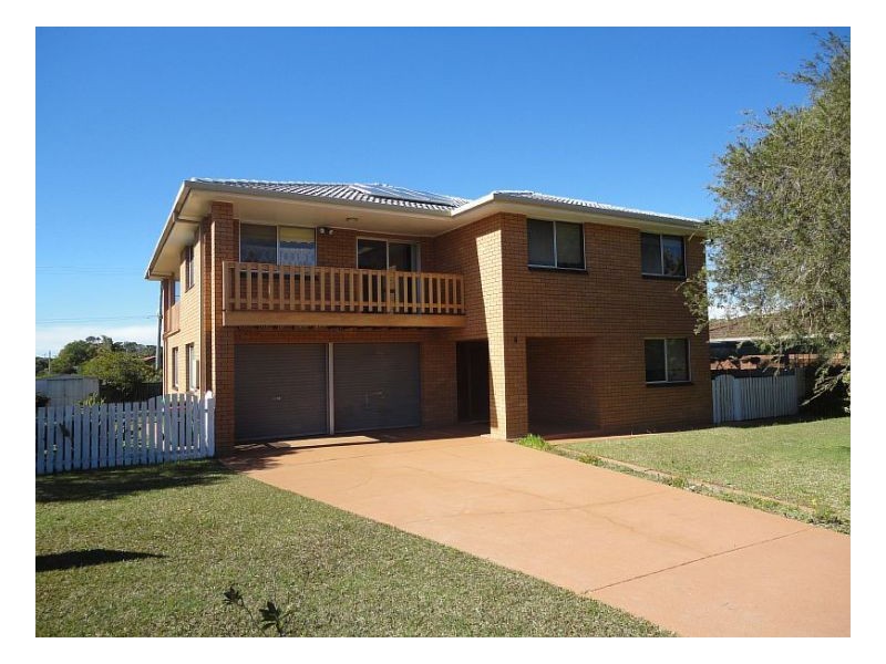 2 Rushby Dr, Old Bar NSW 2430