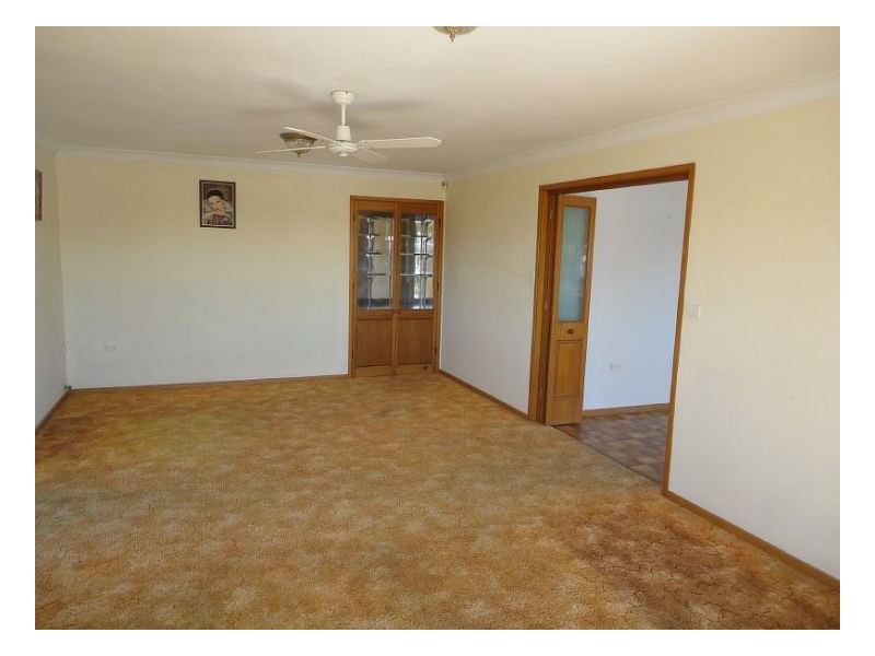 2 Rushby Dr, Old Bar NSW 2430