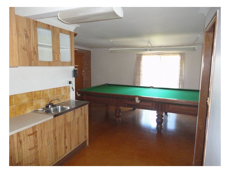 2 Rushby Dr, Old Bar NSW 2430