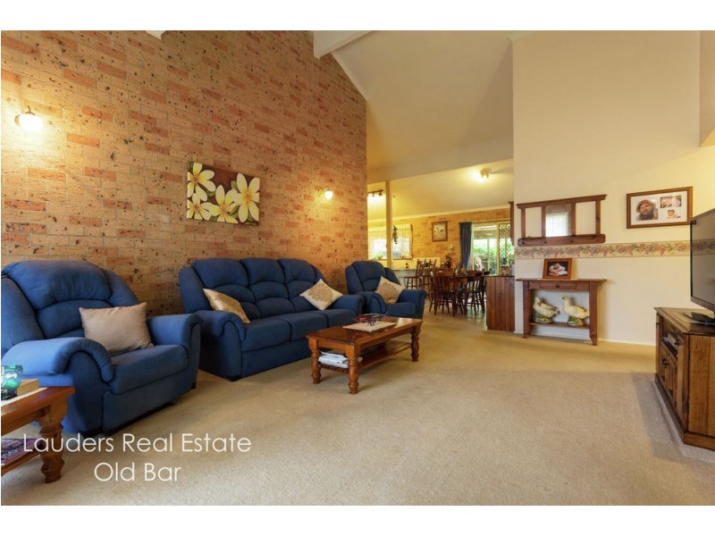 2/22 Farleigh Street, Old Bar NSW 2430