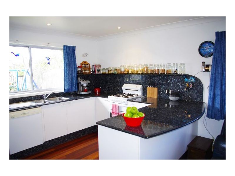 21 Hall Street, Old Bar NSW 2430