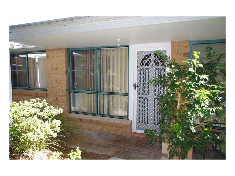 3/26 Old Bar Road, Old Bar NSW 2430