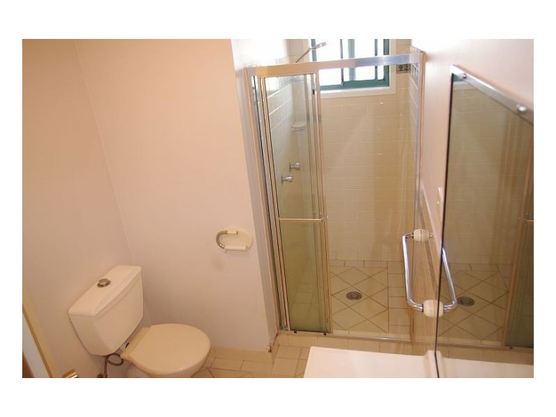 3/26 Old Bar Road, Old Bar NSW 2430