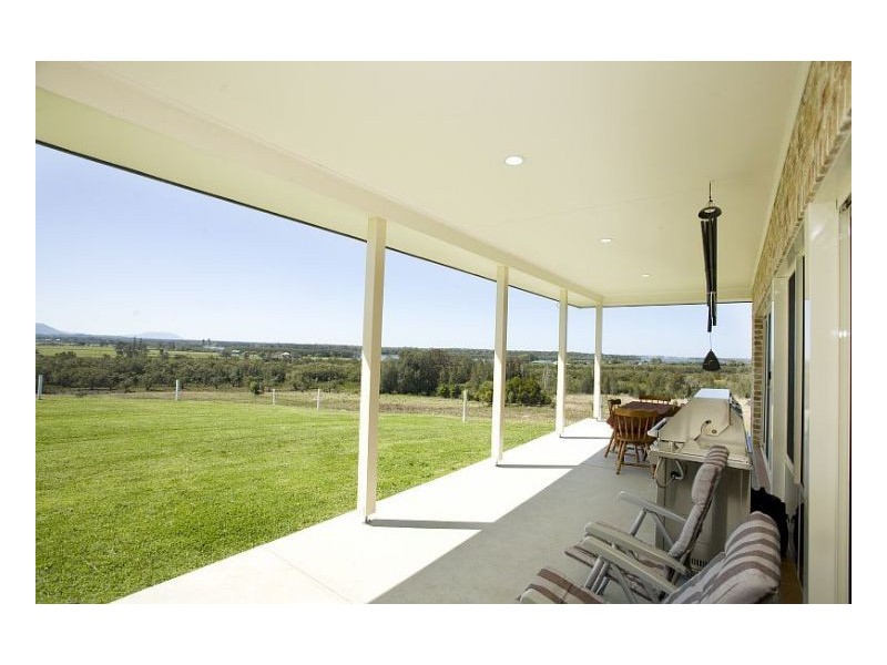 106 Beal Avenue, Mitchells Island NSW 2430