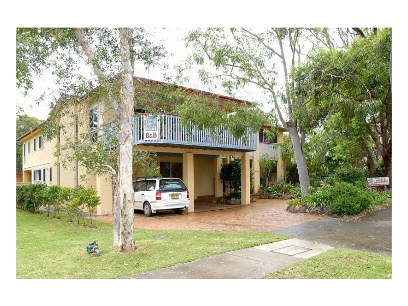 25 Old Bar Road, Old Bar NSW 2430
