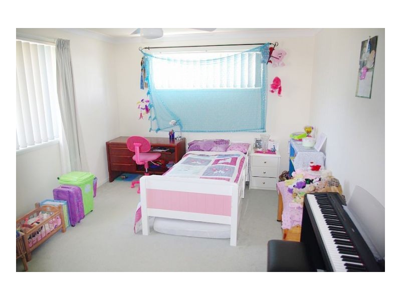 2a Casuarina Cl, Old Bar NSW 2430