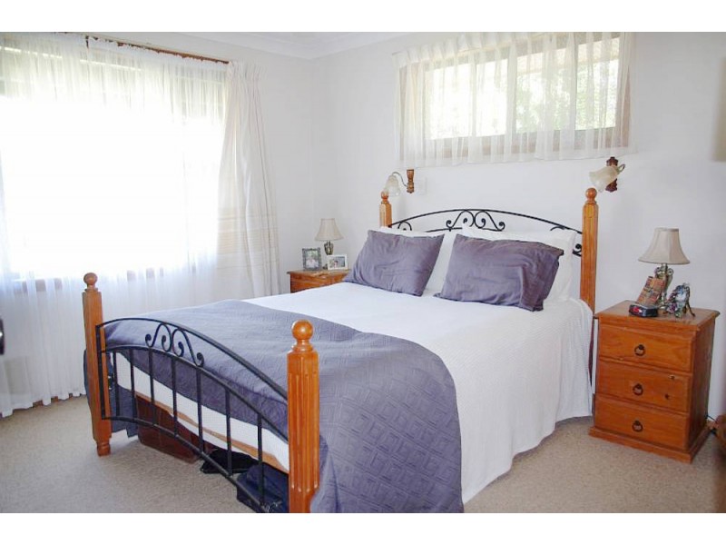 5 Cassia Close, Old Bar NSW 2430