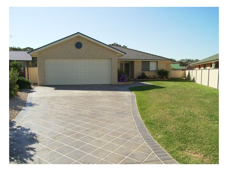 23 Mistral Place, Old Bar NSW 2430