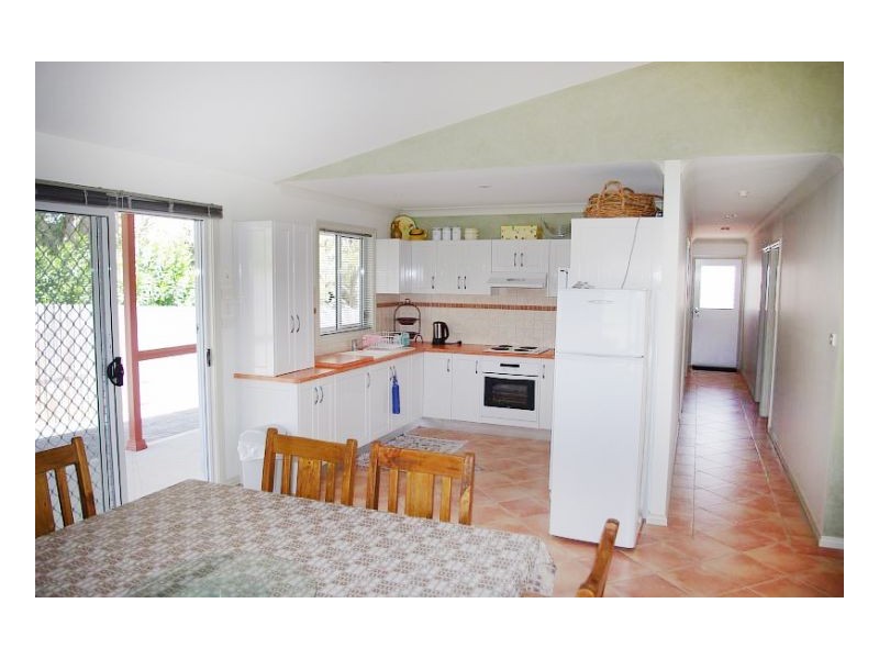 43 Waterman Street, Old Bar NSW 2430
