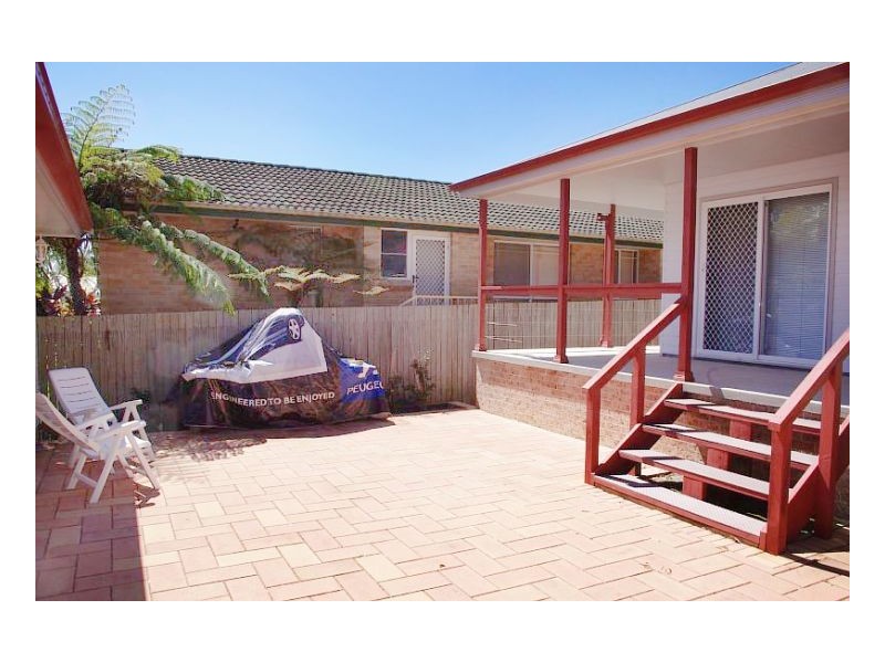 43 Waterman Street, Old Bar NSW 2430