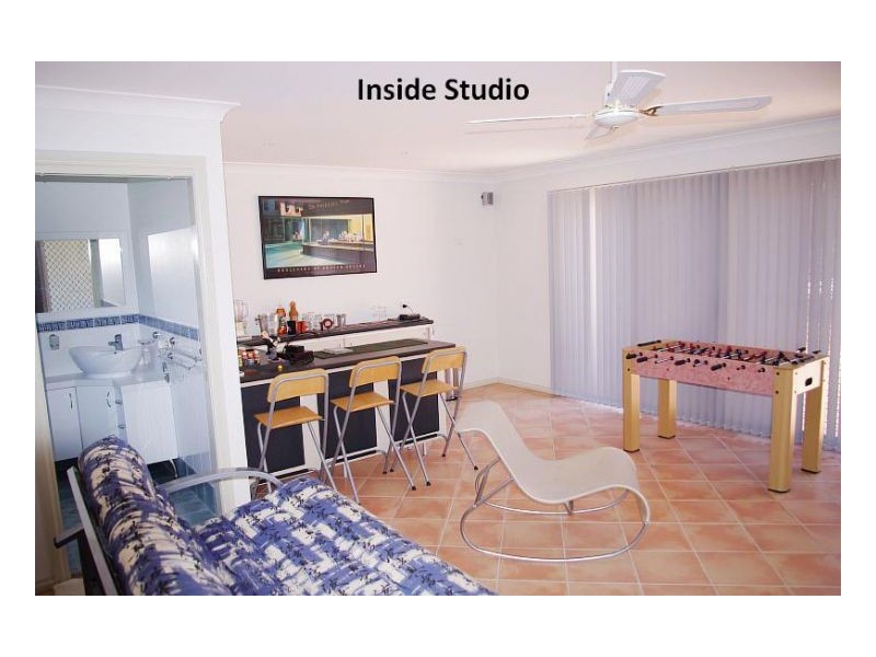 43 Waterman Street, Old Bar NSW 2430