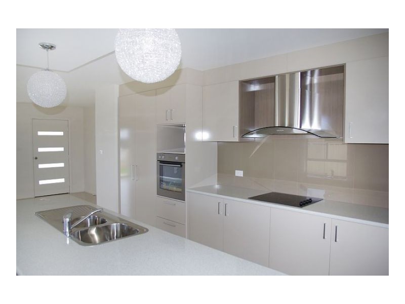 1/42 Albatross Way, Old Bar NSW 2430