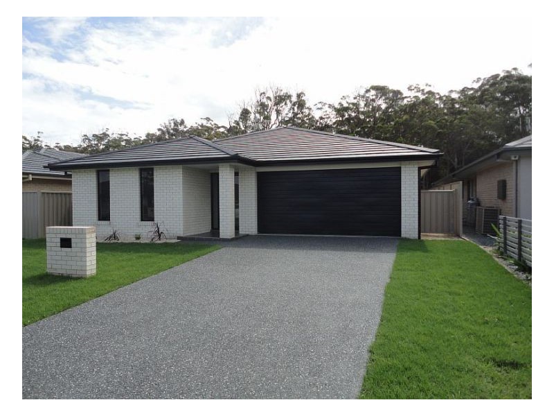 39 Albatross Way, Old Bar NSW 2430
