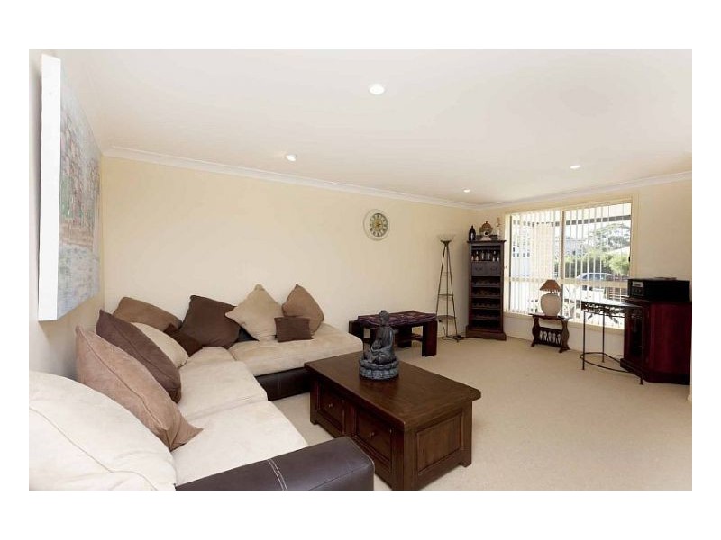 14 Rosier Place, Old Bar NSW 2430