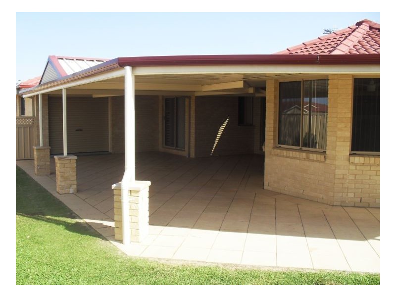 28 Bluehaven Drive, Old Bar NSW 2430