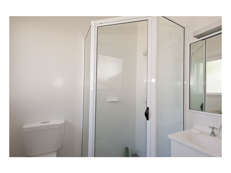 11 Laurina Close, Old Bar NSW 2430