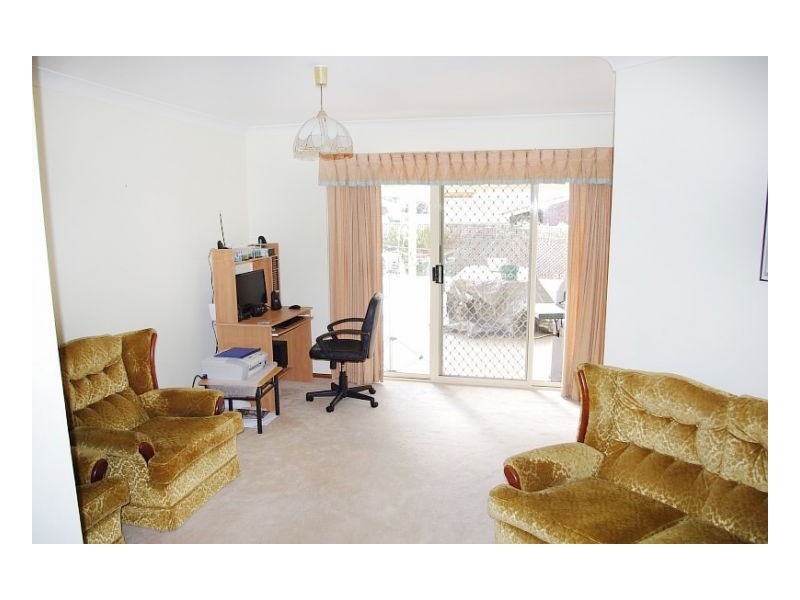 14 Joel Drive, Old Bar NSW 2430