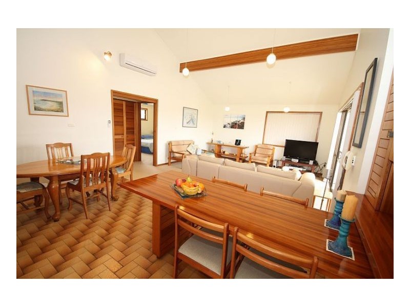 27 Ocean Drive, Wallabi Point NSW 2430