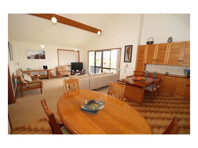 27 Ocean Drive, Wallabi Point NSW 2430
