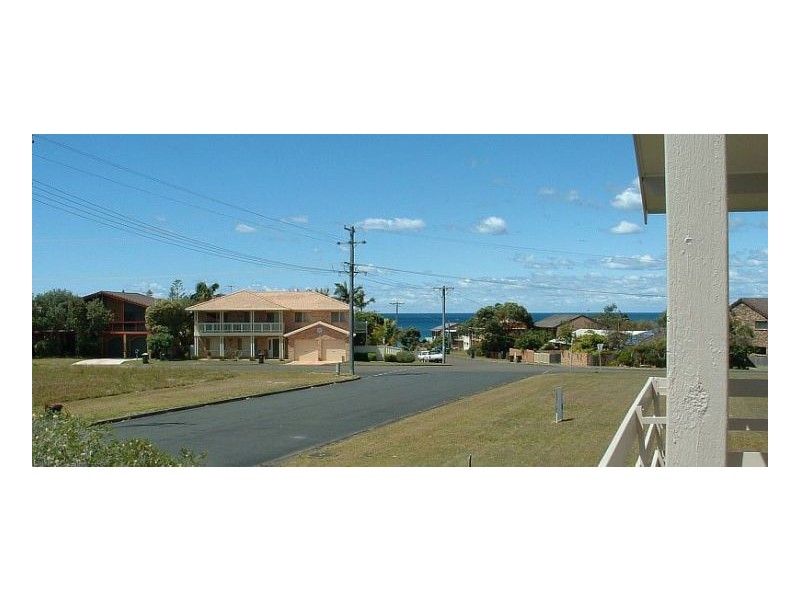 27 Ocean Drive, Wallabi Point NSW 2430