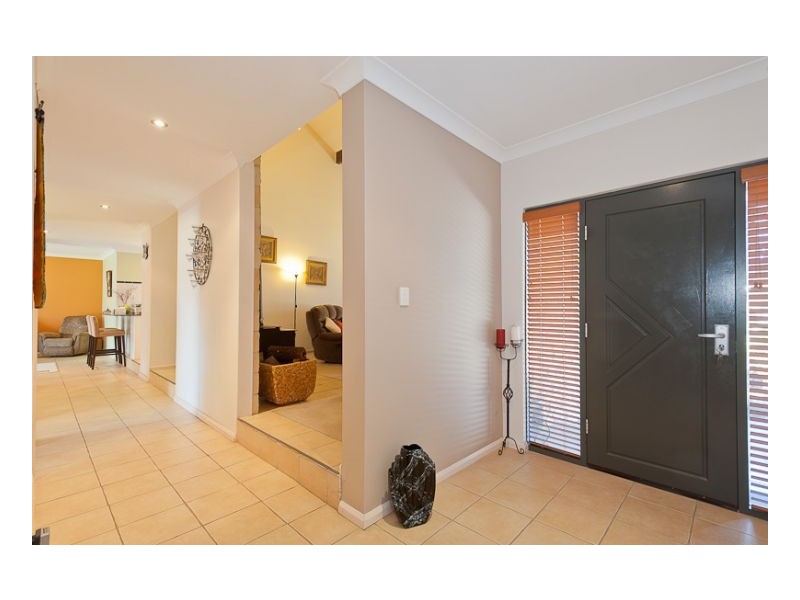 18 Ruby Drive, Taree NSW 2430