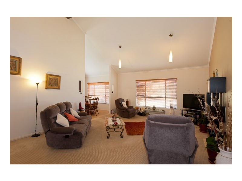 18 Ruby Drive, Taree NSW 2430