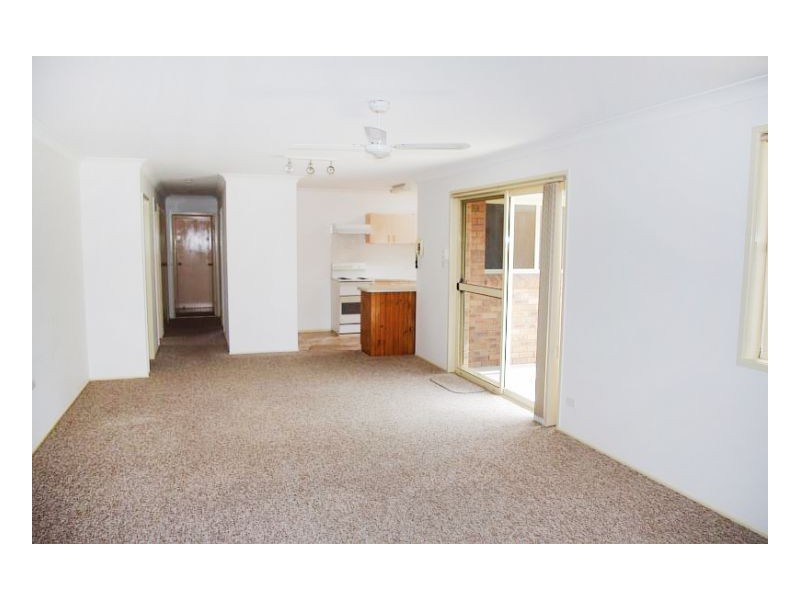 3 Joel Drive, Old Bar NSW 2430