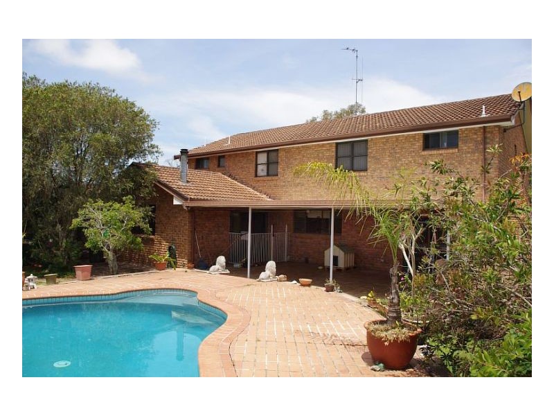 19 Bushland Drive, Taree NSW 2430