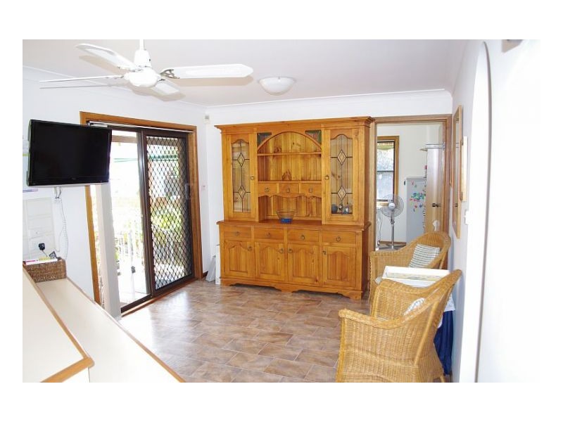 15 Cross Street, Old Bar NSW 2430