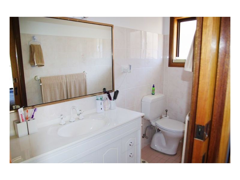 15 Cross Street, Old Bar NSW 2430