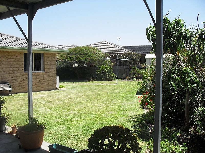 39 Clerke Street, Old Bar NSW 2430