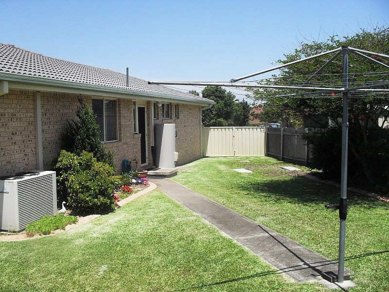 39 Clerke Street, Old Bar NSW 2430