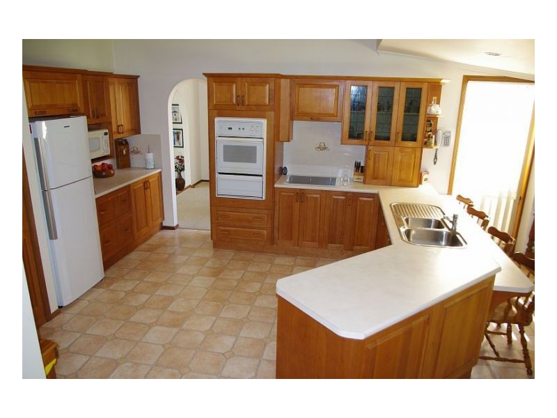 15 Old Bar Road, Old Bar NSW 2430