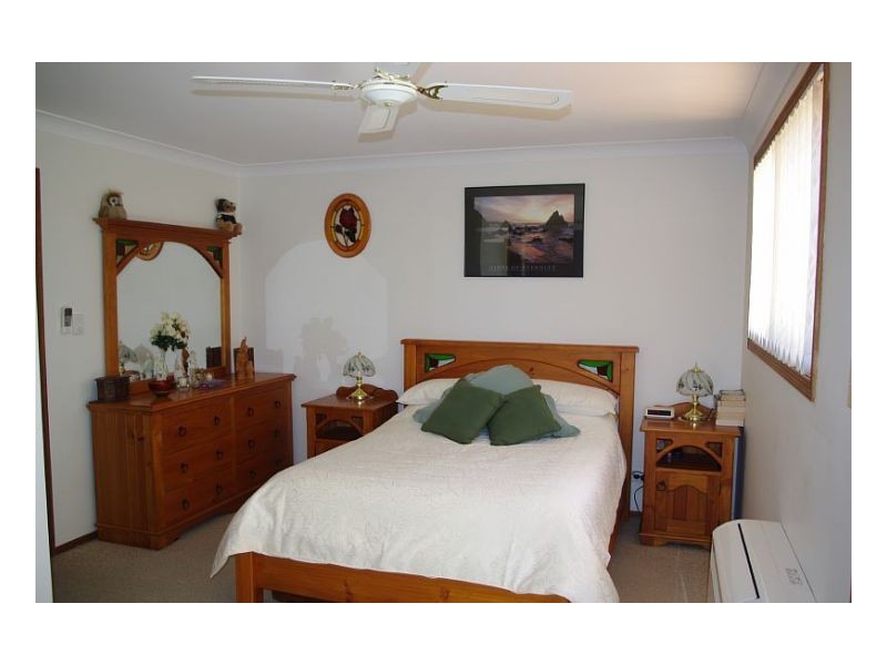 15 Old Bar Road, Old Bar NSW 2430