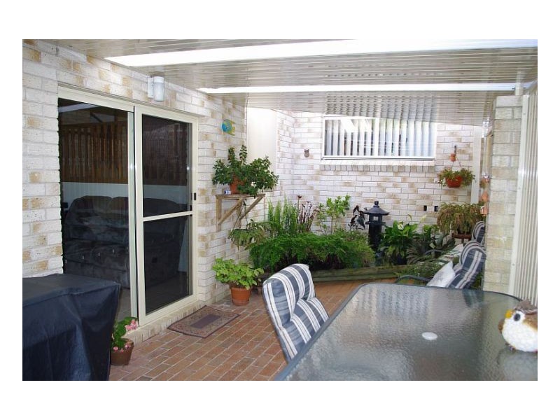 15 Old Bar Road, Old Bar NSW 2430